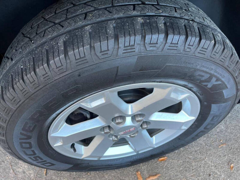 2016 GMC Acadia SLE-2