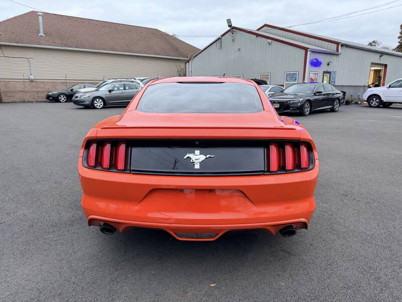 2016 Ford Mustang V6