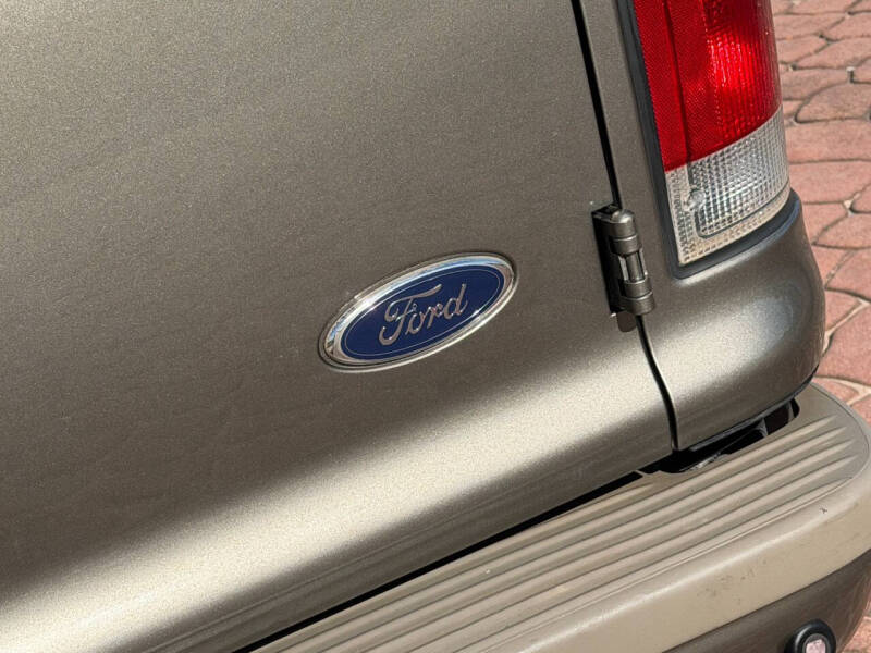 2003 Ford Excursion Limited