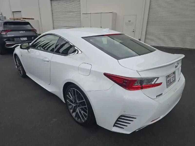 2017 Lexus RC 200t
