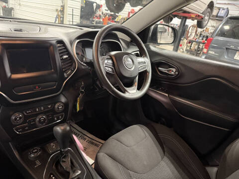 2019 Jeep Cherokee Latitude