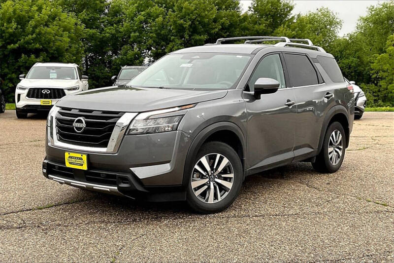 Used 2024 Nissan Pathfinder SL with VIN 5N1DR3CC5RC222393 for sale in Montevideo, Minnesota