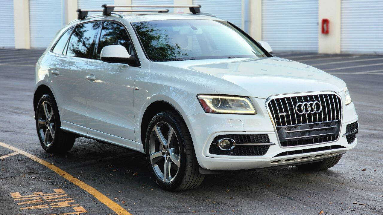 2014 Audi Q5  - $15,900