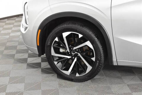 2023 Mitsubishi Outlander SEL