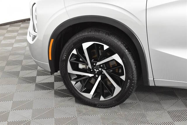 2023 Mitsubishi Outlander SEL