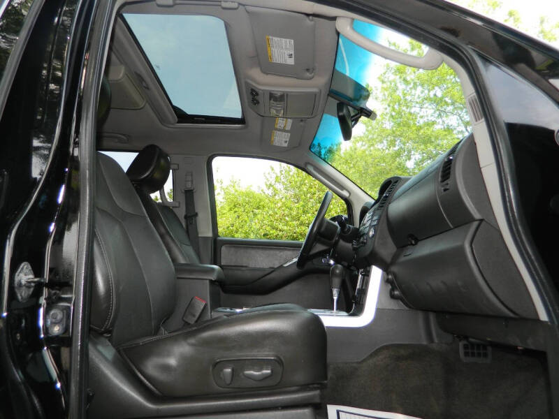 2012 Nissan Pathfinder Silver Edition