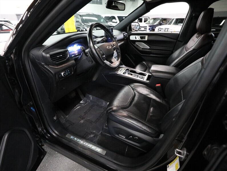 2020 Ford Explorer Platinum