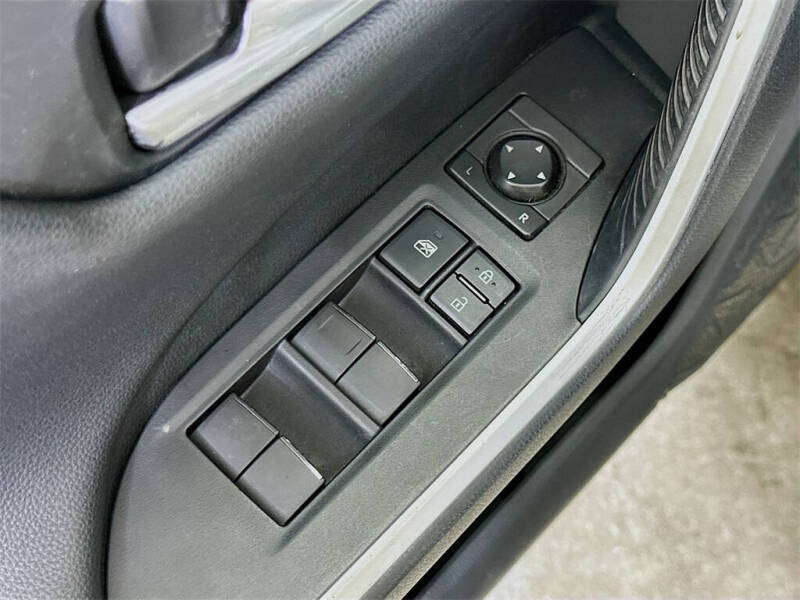 2019 Toyota RAV4 Hybrid XSE