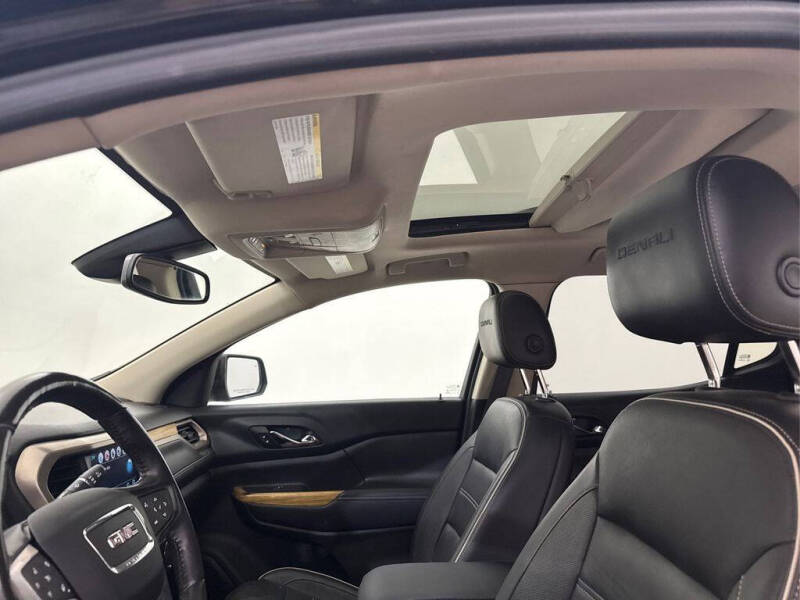 2018 GMC Acadia Denali