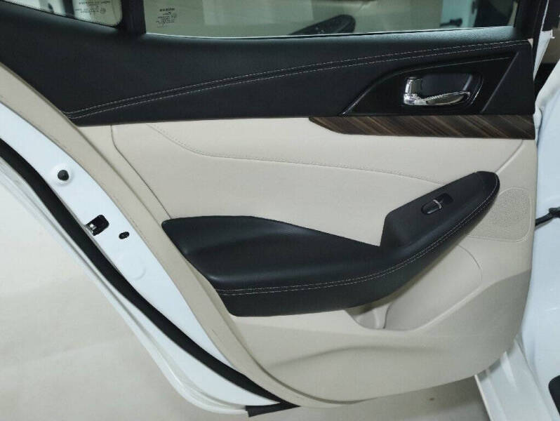 2017 Nissan Maxima Platinum