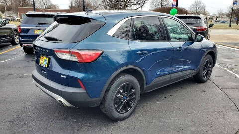 2020 Ford Escape SE