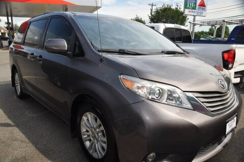2011 Toyota Sienna