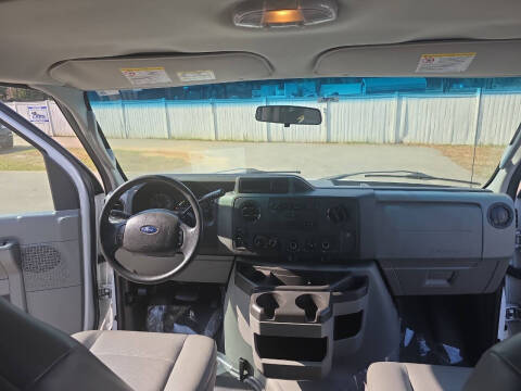 2014 Ford E-Series E-350 SD XL