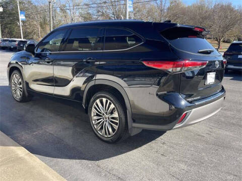 2022 Toyota Highlander Platinum