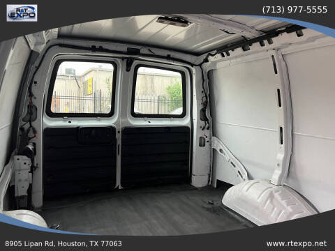 2021 Chevrolet Express 2500