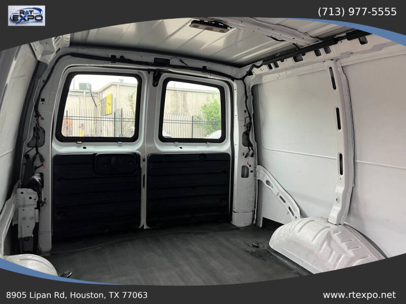2021 Chevrolet Express 2500
