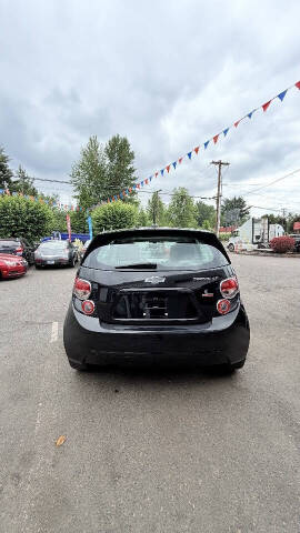 2016 Chevrolet Sonic LT Auto