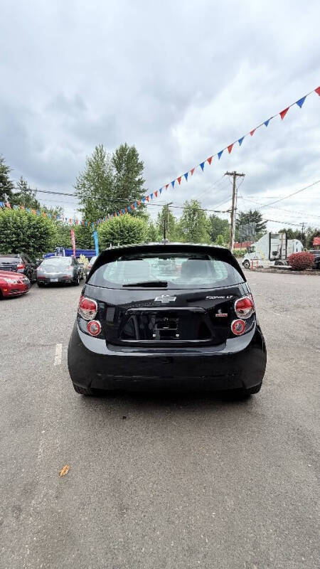 2016 Chevrolet Sonic LT Auto