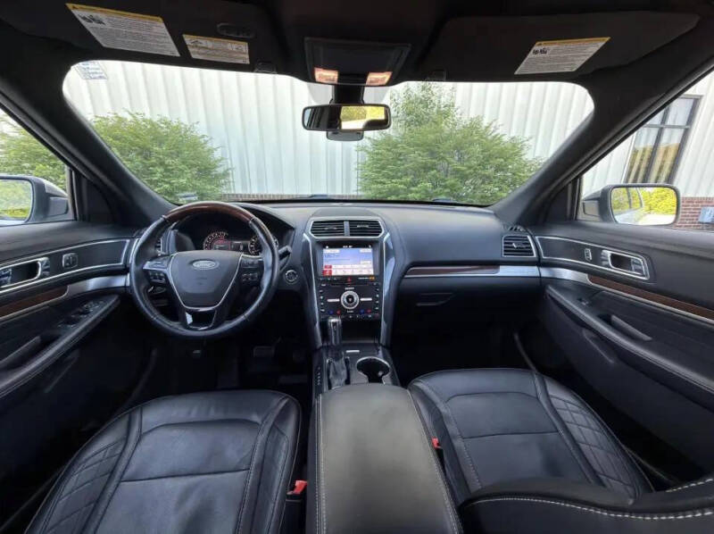 2018 Ford Explorer Platinum