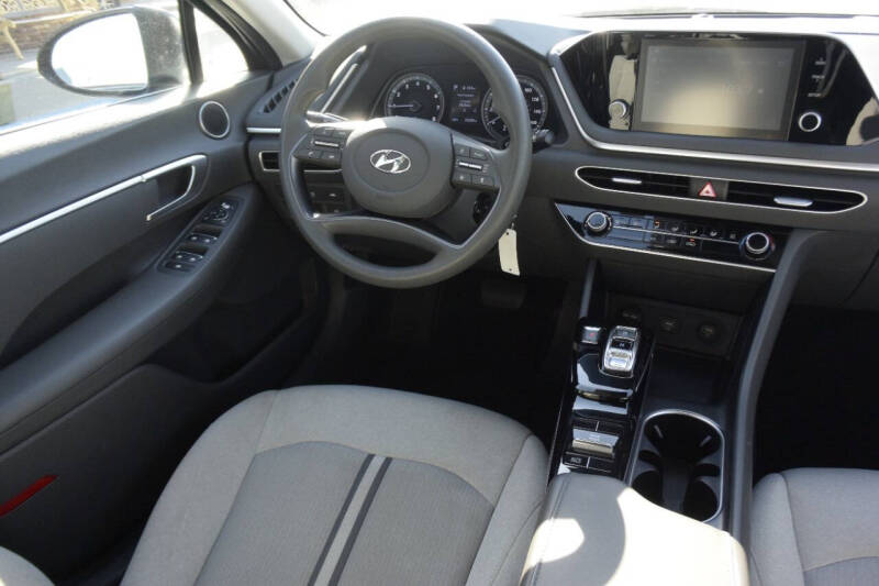 2022 Hyundai Sonata SE