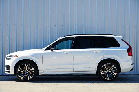 2022 Volvo XC90 Recharge T8 R-Design
