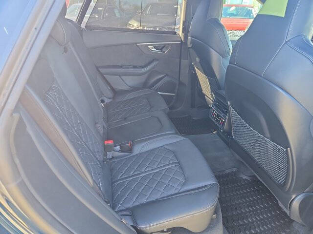 2022 Audi SQ8 4.0T quattro Prestige