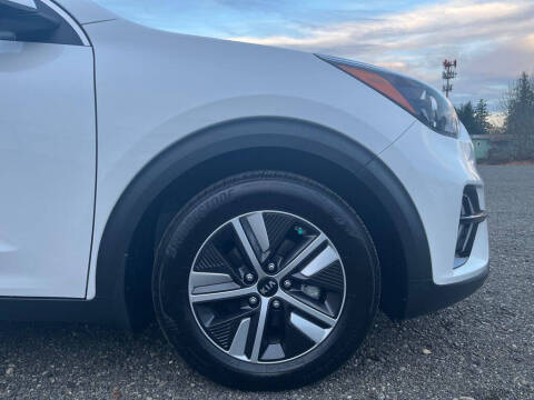 2020 Kia Niro LXS