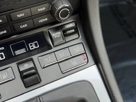 2024 Porsche 718 Cayman