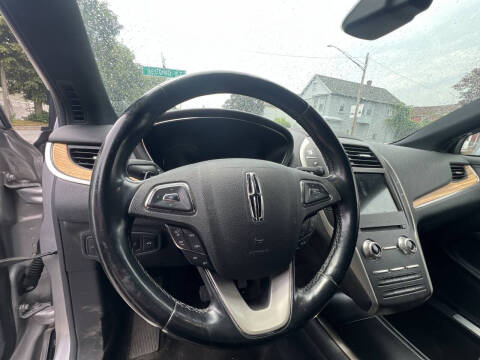 2016 Lincoln MKC Select