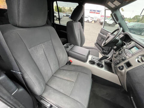 2017 Ford Expedition EL XLT