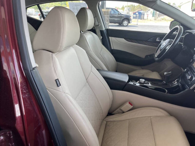 2017 Nissan Maxima Platinum