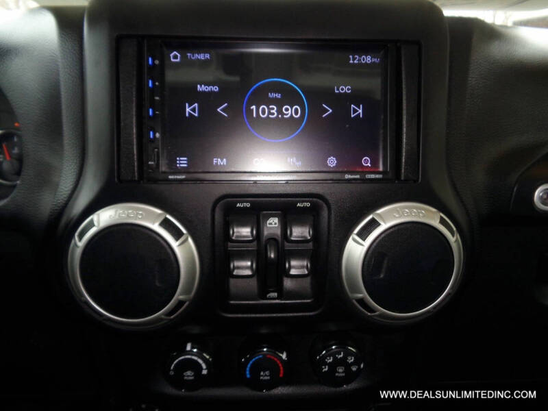 2017 Jeep Wrangler Unlimited Sahara