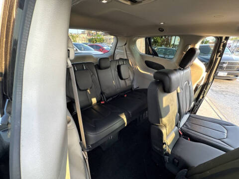 2018 Chrysler Pacifica Touring L