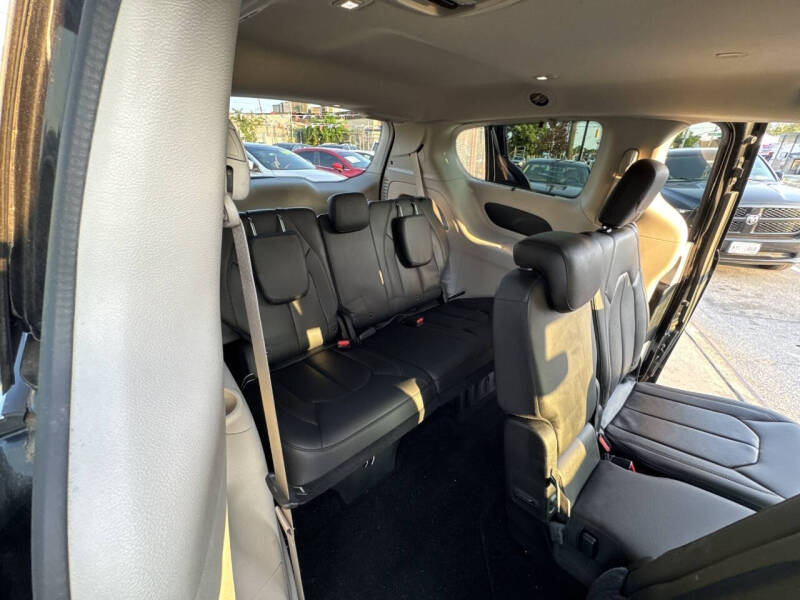 2018 Chrysler Pacifica Touring L