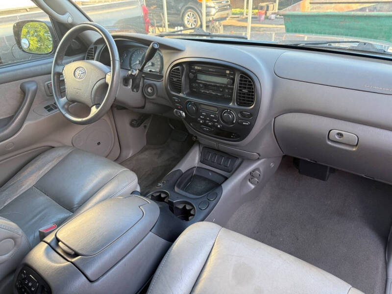 2007 Toyota Sequoia SR5