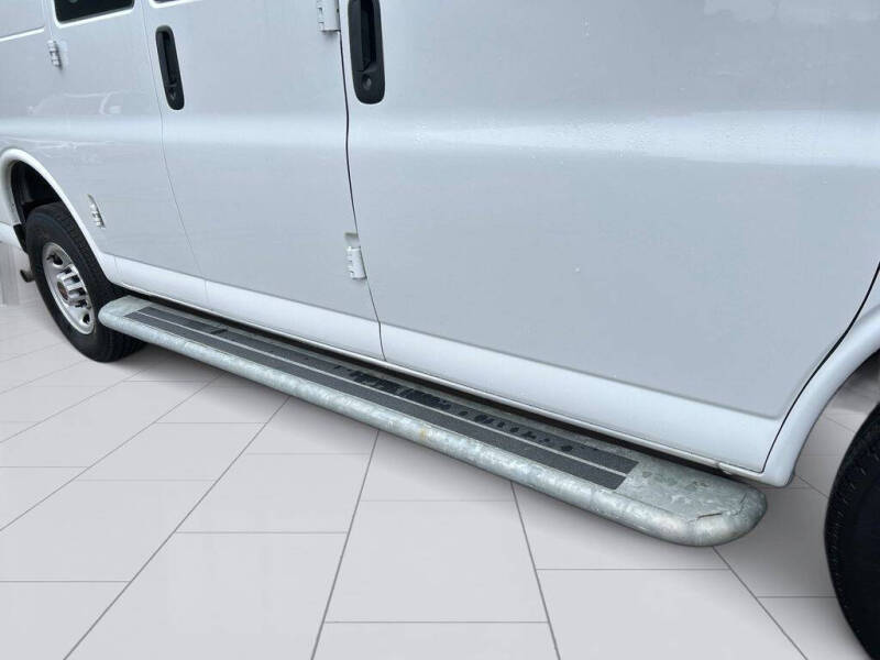 2024 GMC Savana 2500