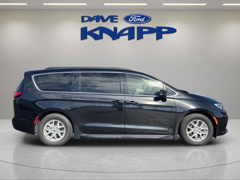 2022 Chrysler Pacifica Touring L