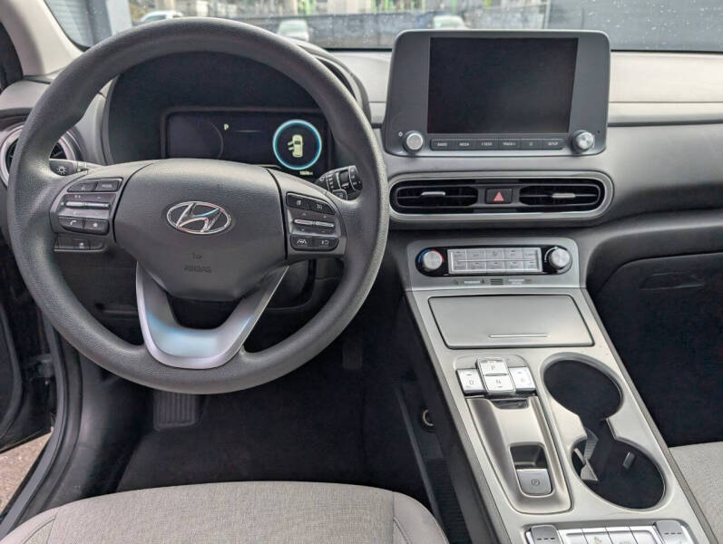 2023 Hyundai Kona Electric SE