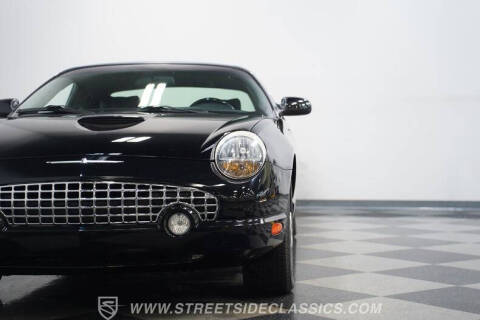 2005 Ford Thunderbird Deluxe