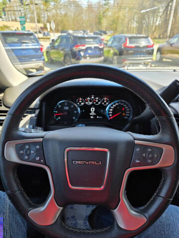 2017 GMC Yukon Denali