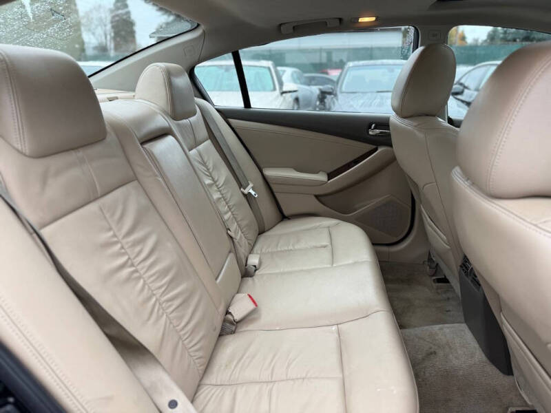 2012 Nissan Altima 3.5 SR