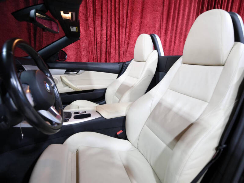 2011 BMW Z4 sDrive30i