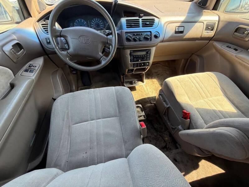 2002 Toyota Sienna