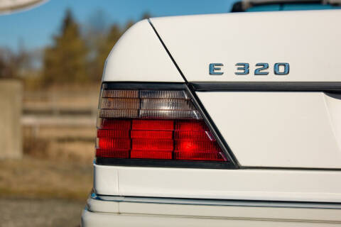 1995 Mercedes-Benz E-Class E 320