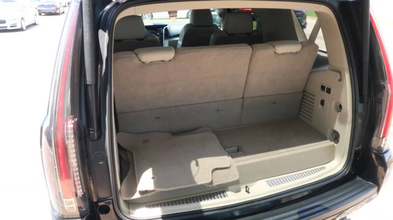 2018 Cadillac Escalade Luxury