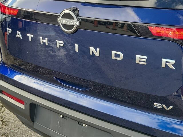 2024 Nissan Pathfinder SV