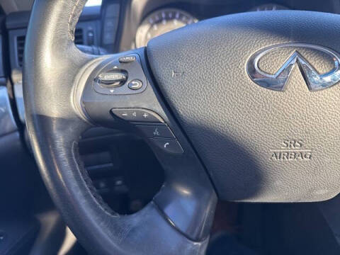 2017 Infiniti Q70L 3.7