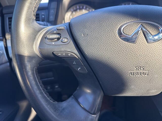 2017 Infiniti Q70L 3.7