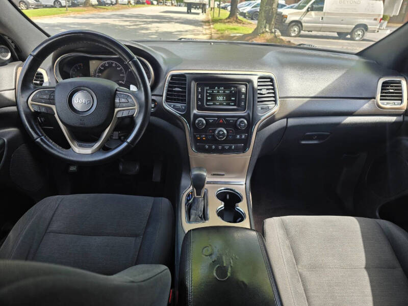 2017 Jeep Grand Cherokee Laredo