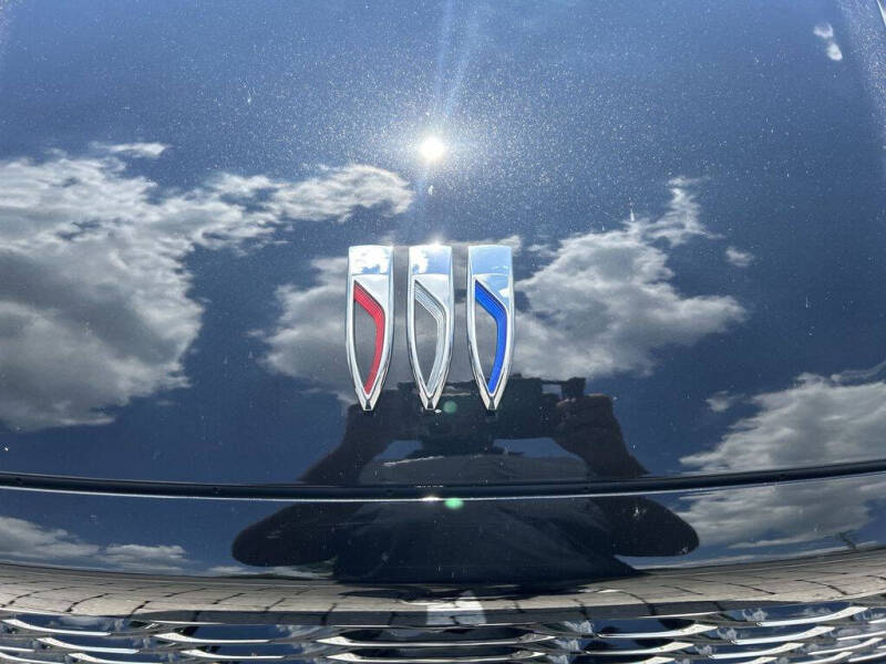 2025 Buick Enclave Avenir